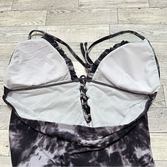 NWOT TIE DYE LACE UP RUFFLE TRIM PLUNGING HALTER PADDED ONE PIECE SWIMSUIT LARGE - Picture 7 of 12